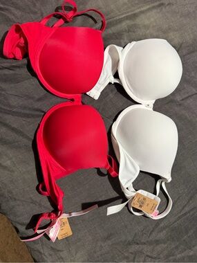 PINK Victoria's Secret Red & White T-Shirt Bras